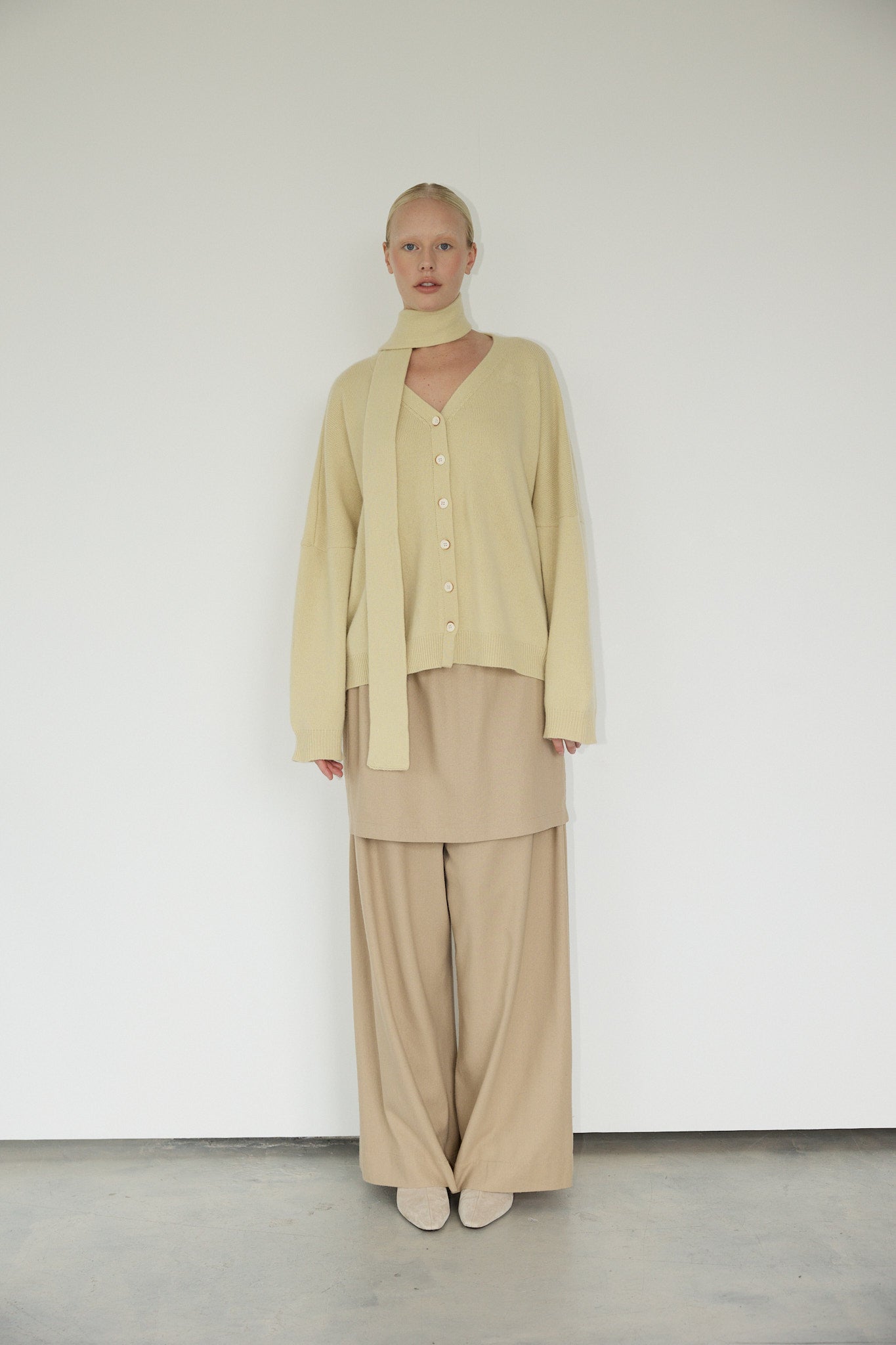 The Cashmere Scarf, Wheat