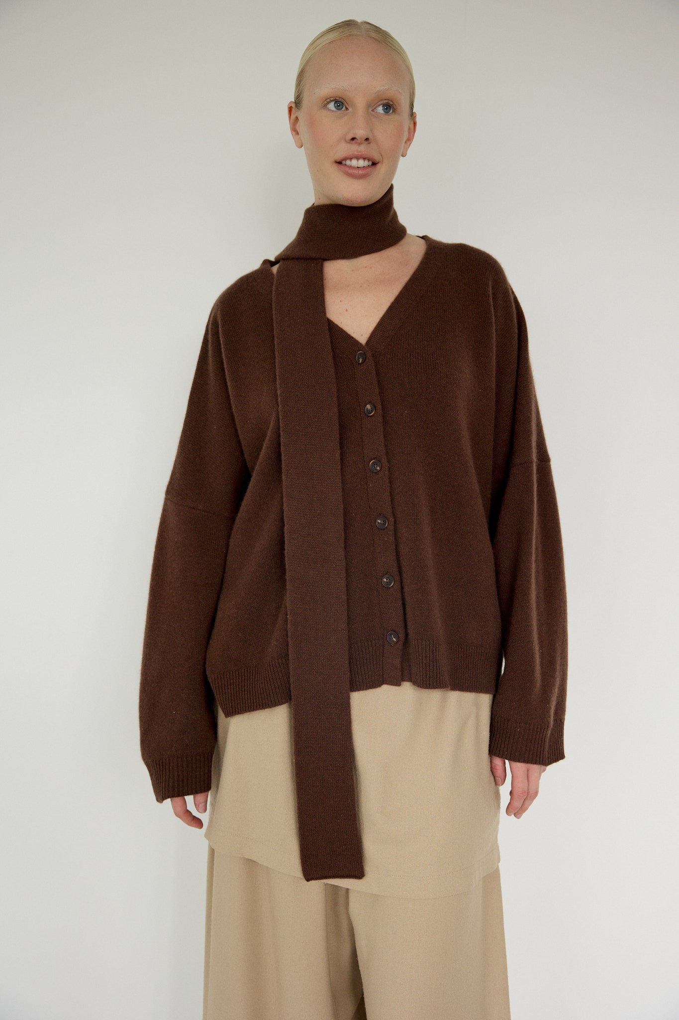 The Cashmere Scarf, Espresso