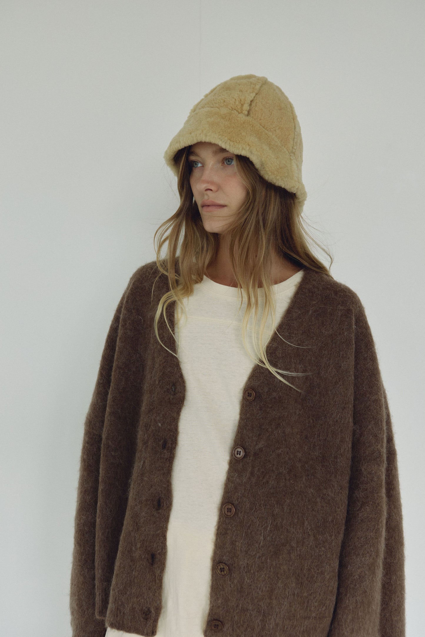 The V Neck Cardi, Umber