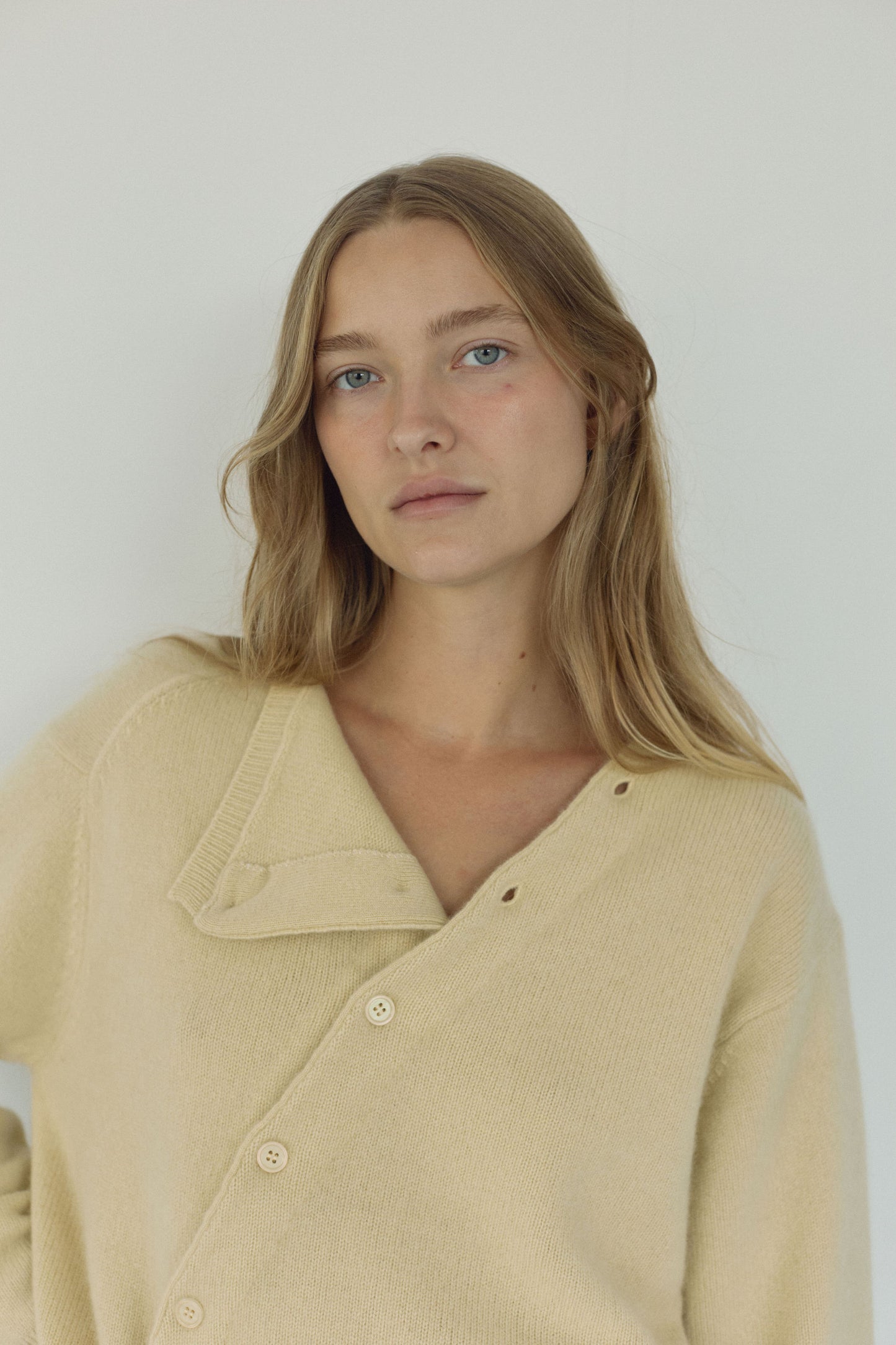 The Asymmetric Cashmere Knit, Wheat