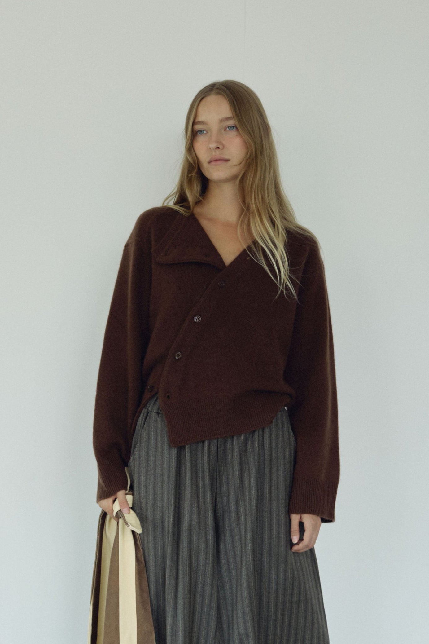 The Asymmetric Cashmere Knit, Espresso
