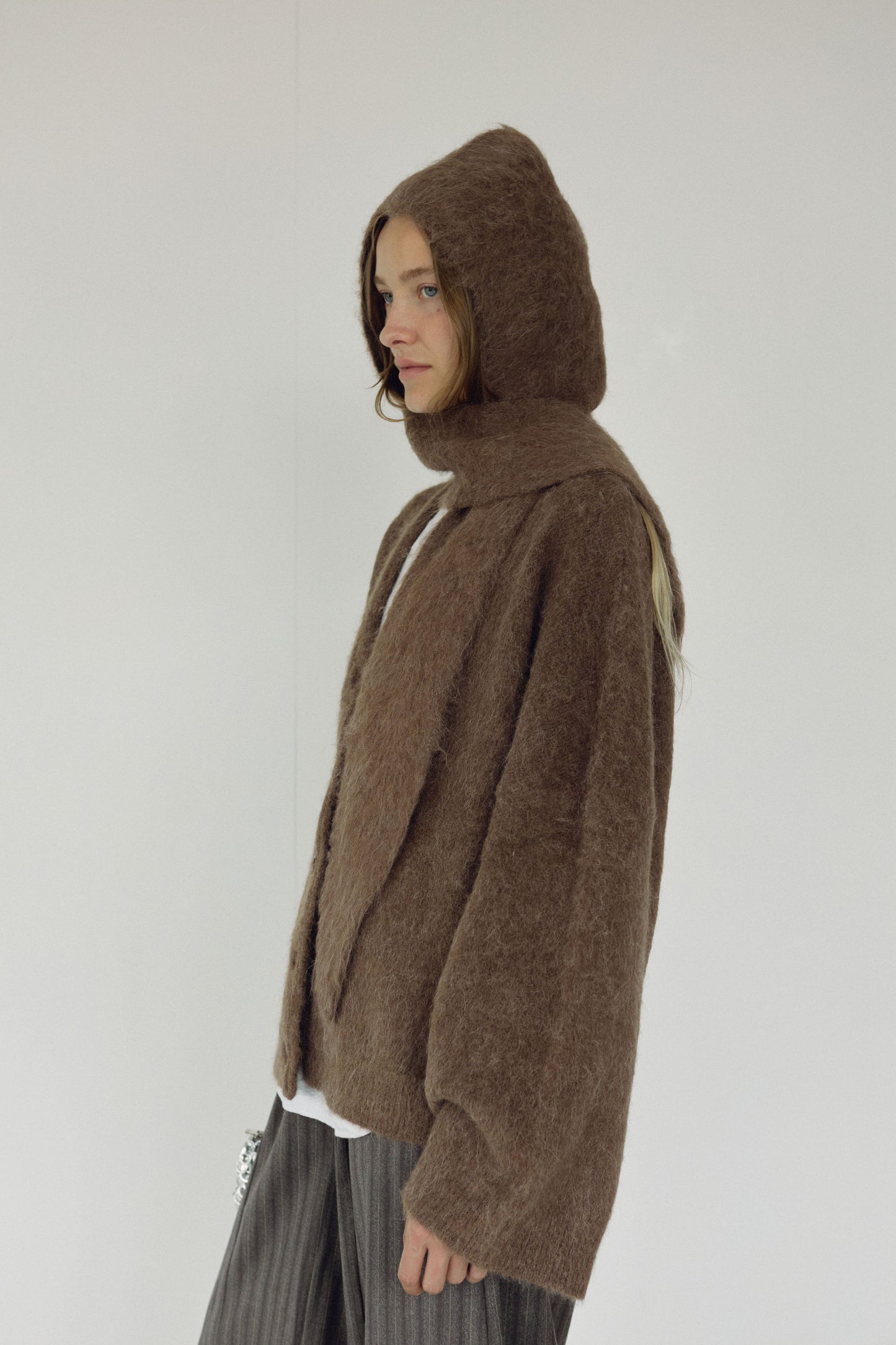 The Hooded Scarf, Umber