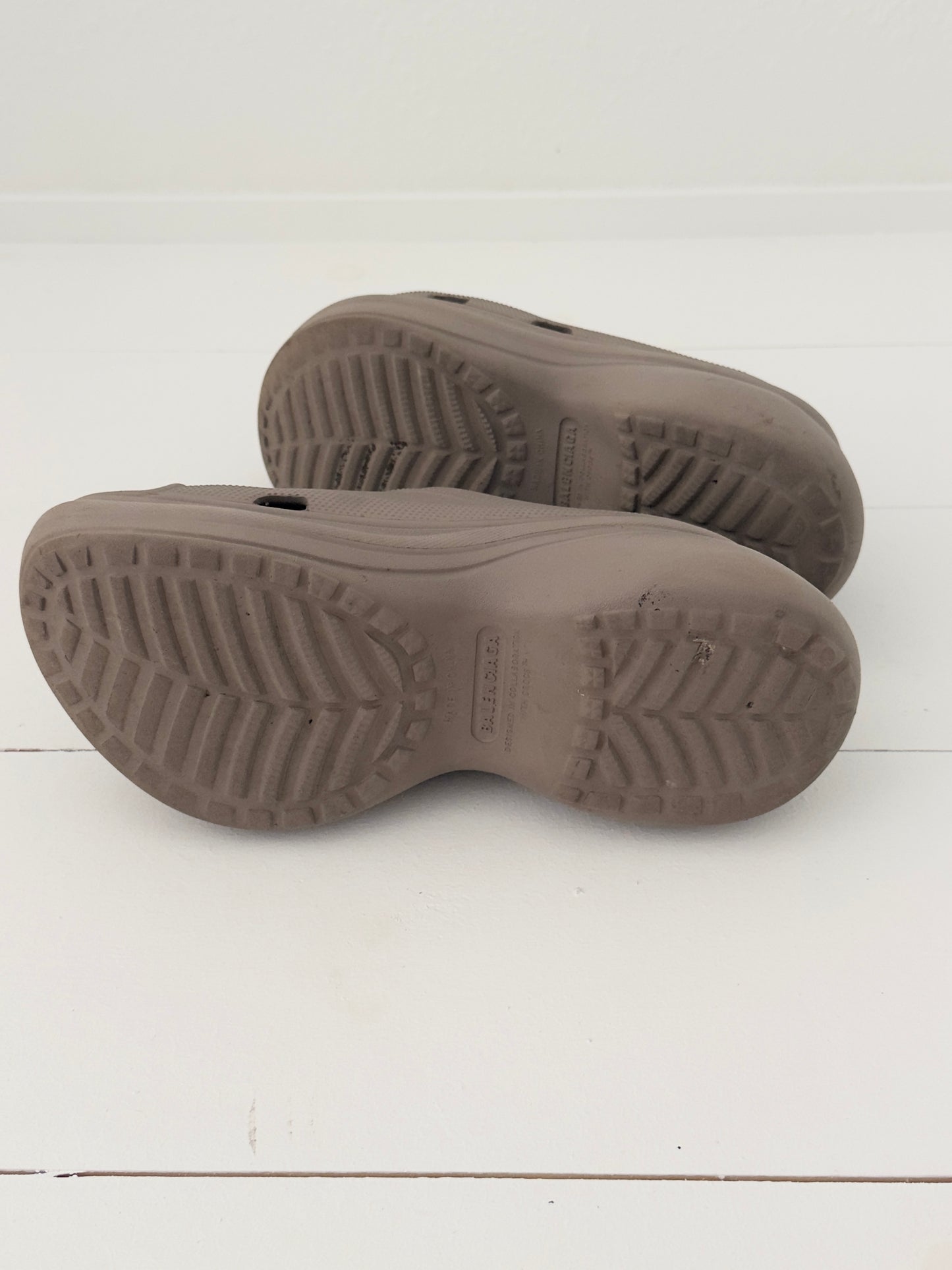 Balenciaga Crocs, Size 9