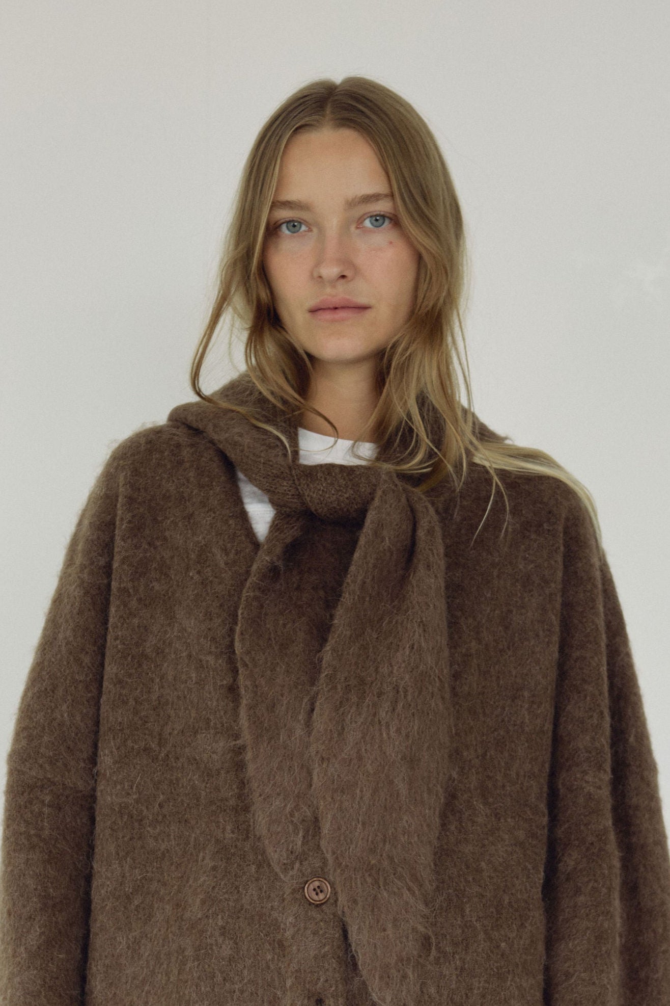 The Hooded Scarf, Umber