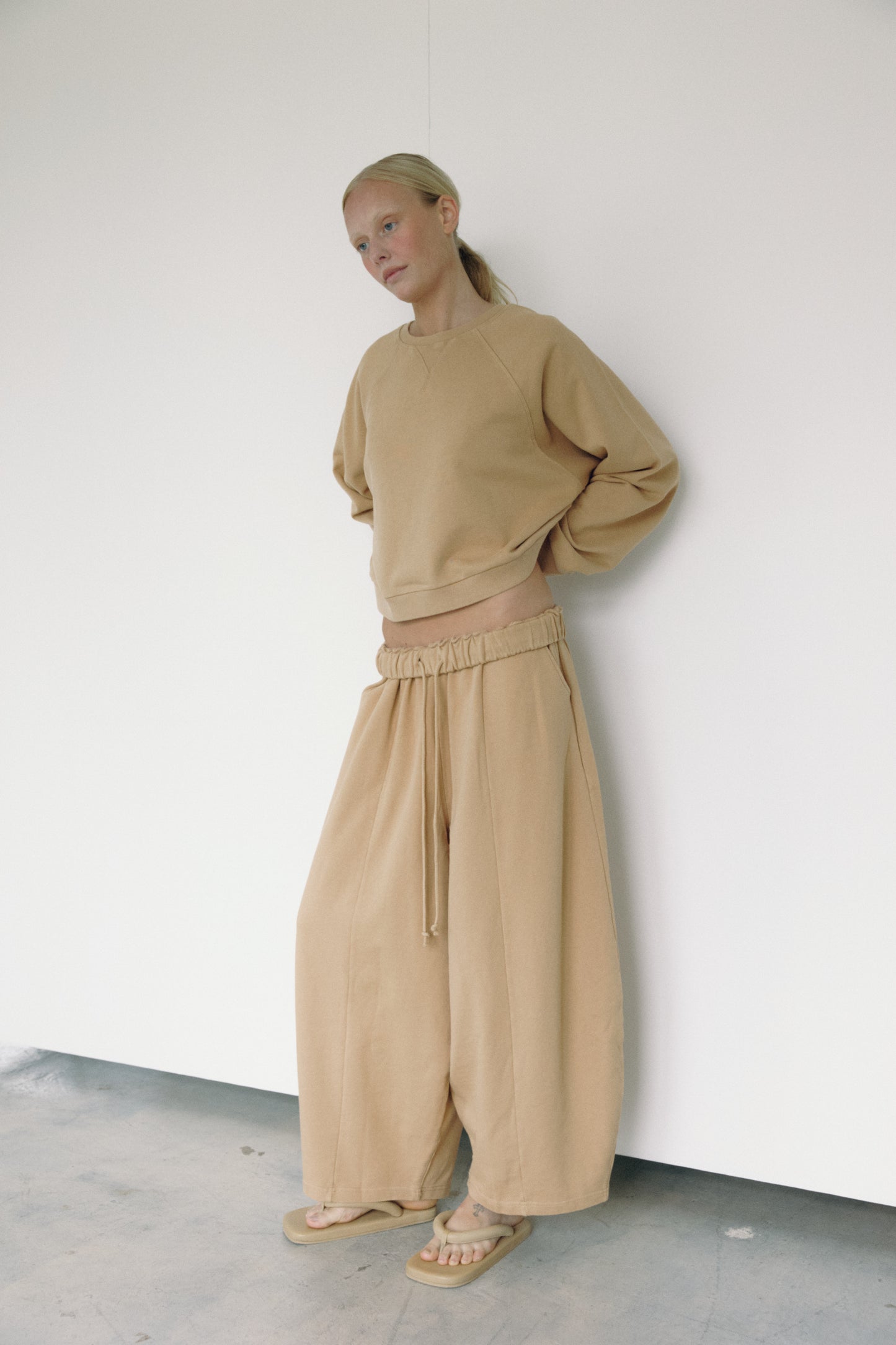 The Barrel Sweat Pant - Sand