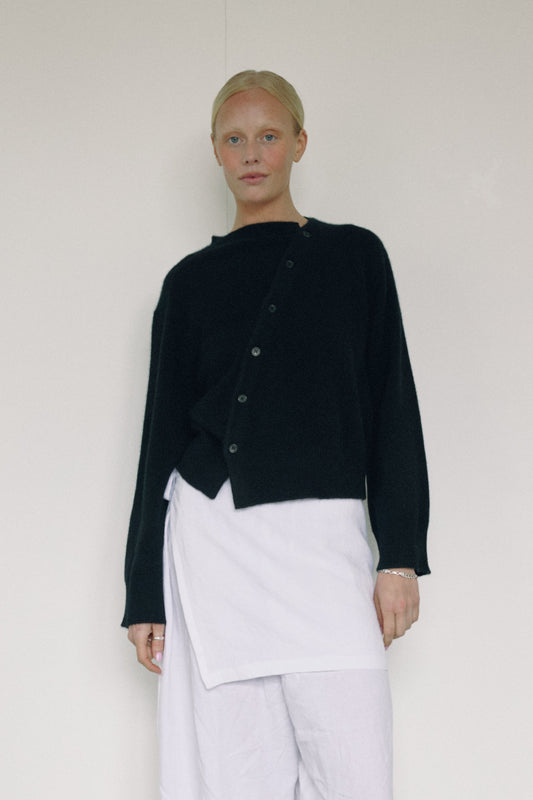 The Asymmetric Cashmere Knit, Black