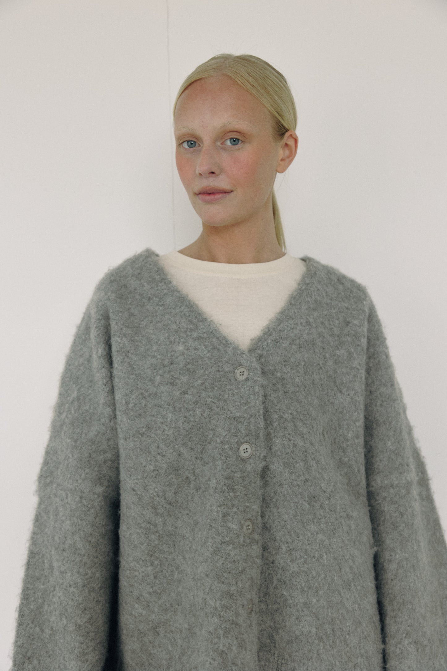 The V Neck Cardi, Grey