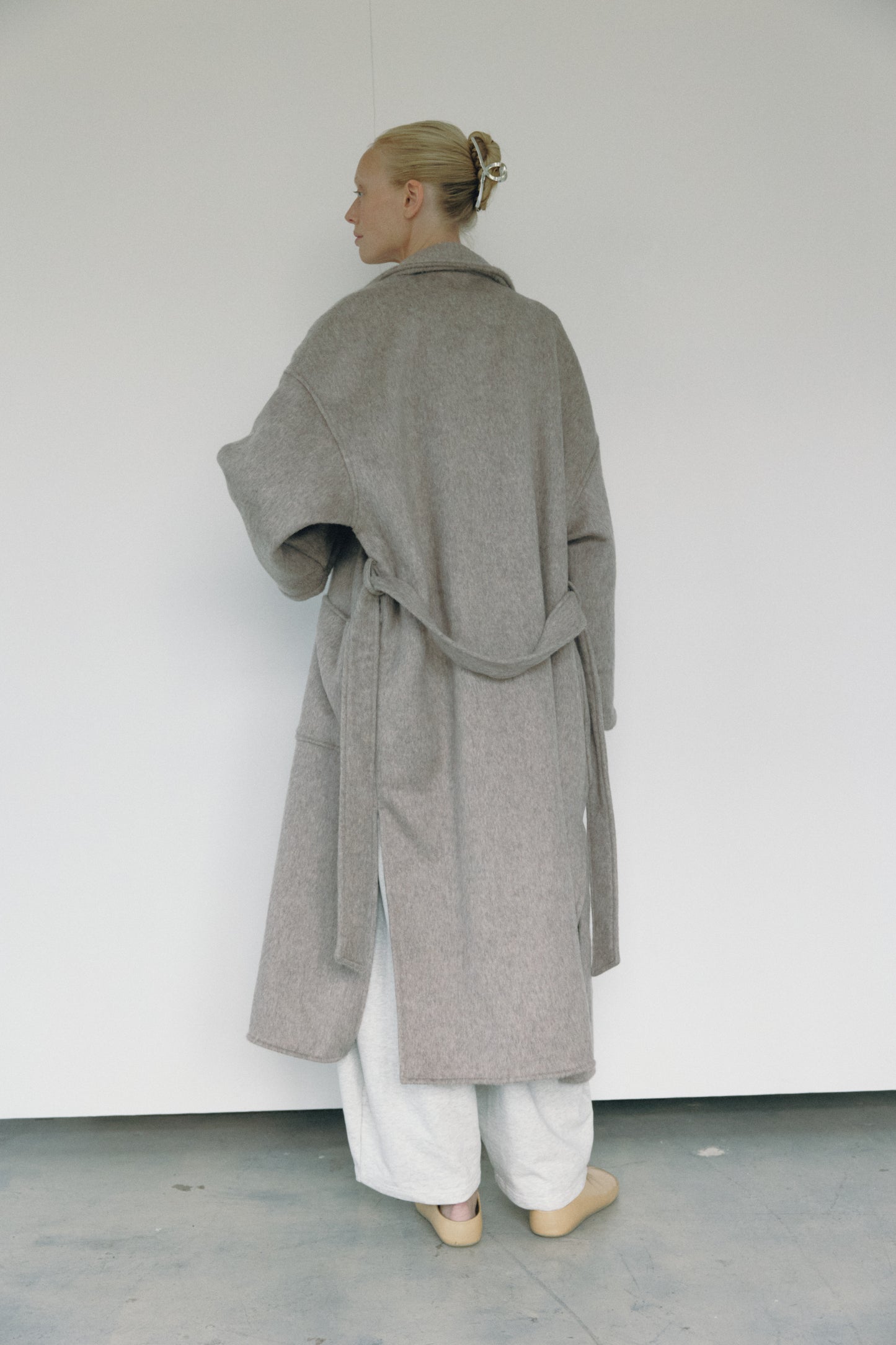 The Wool Wrap Coat - Taupe