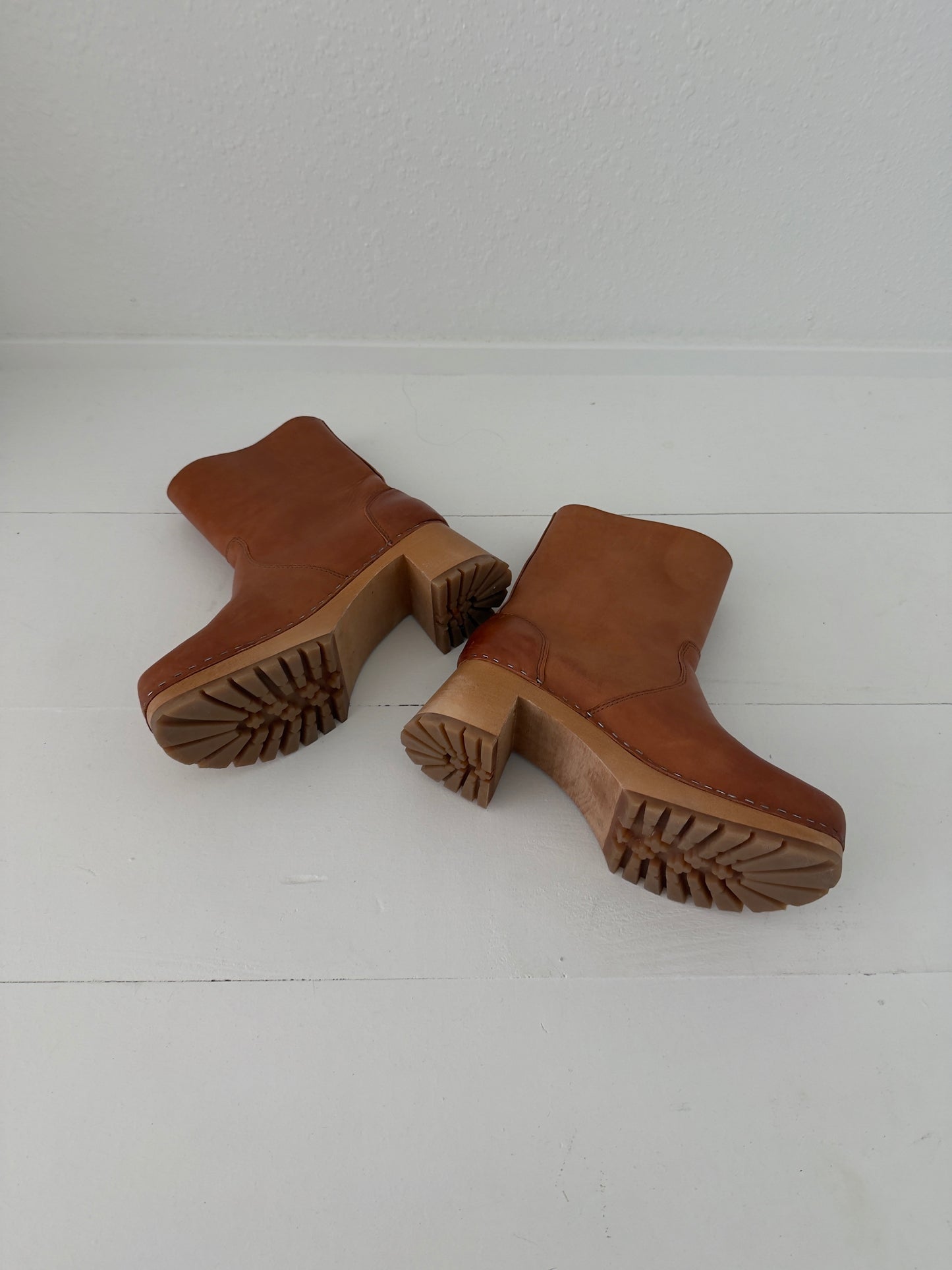 Swedish Hasbeens Boots Size 9