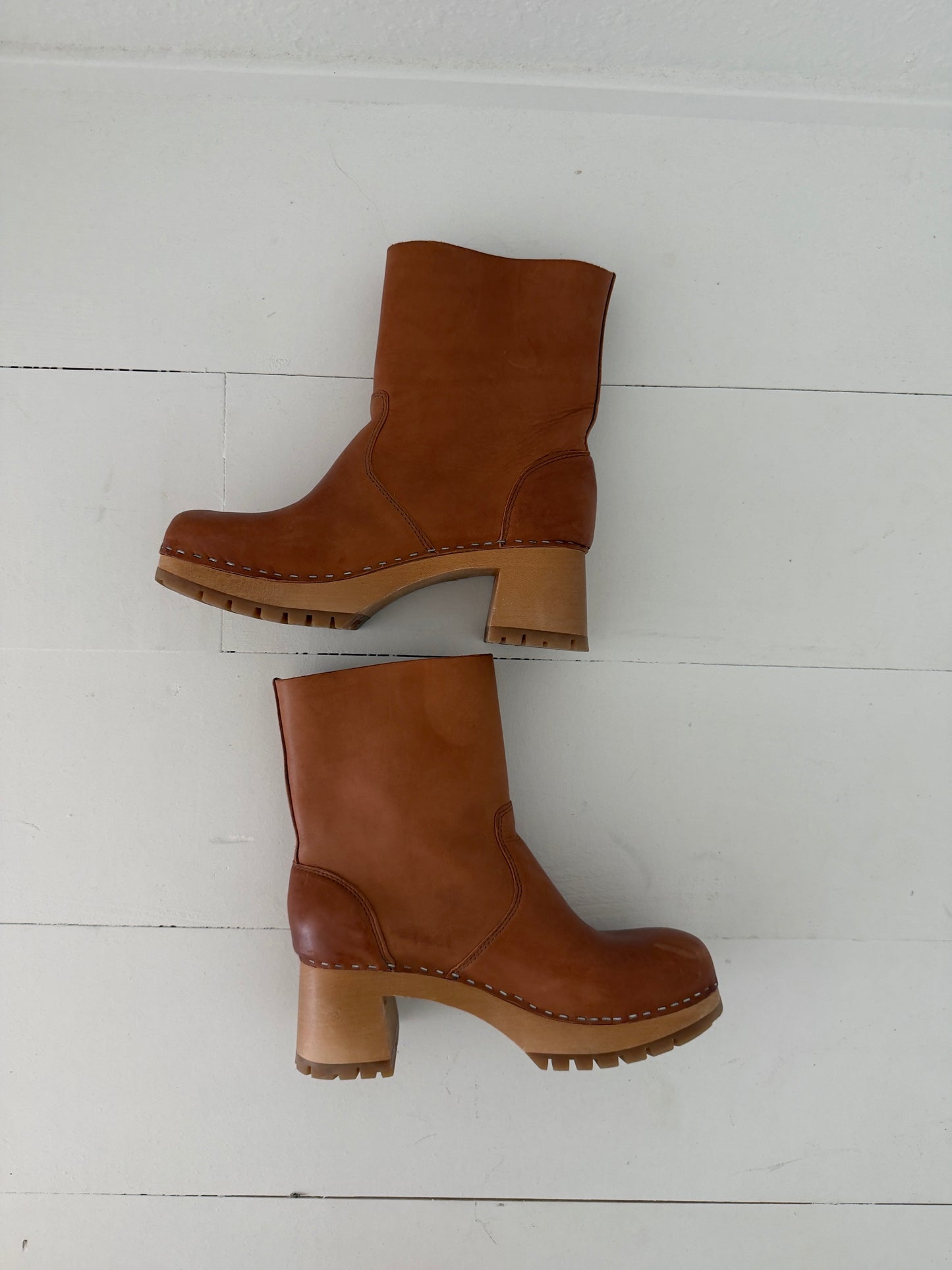 Swedish Hasbeens Boots Size 9