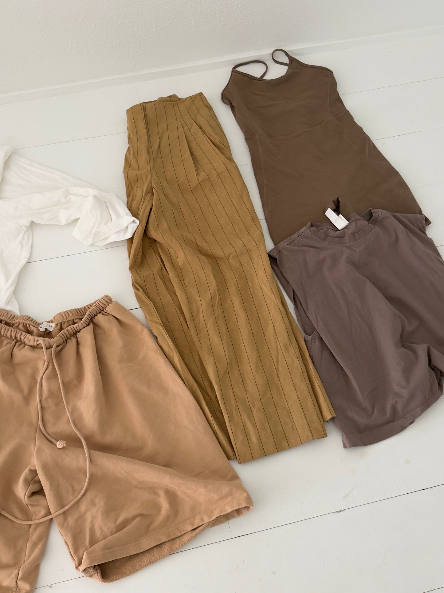 Clothing Lot 01