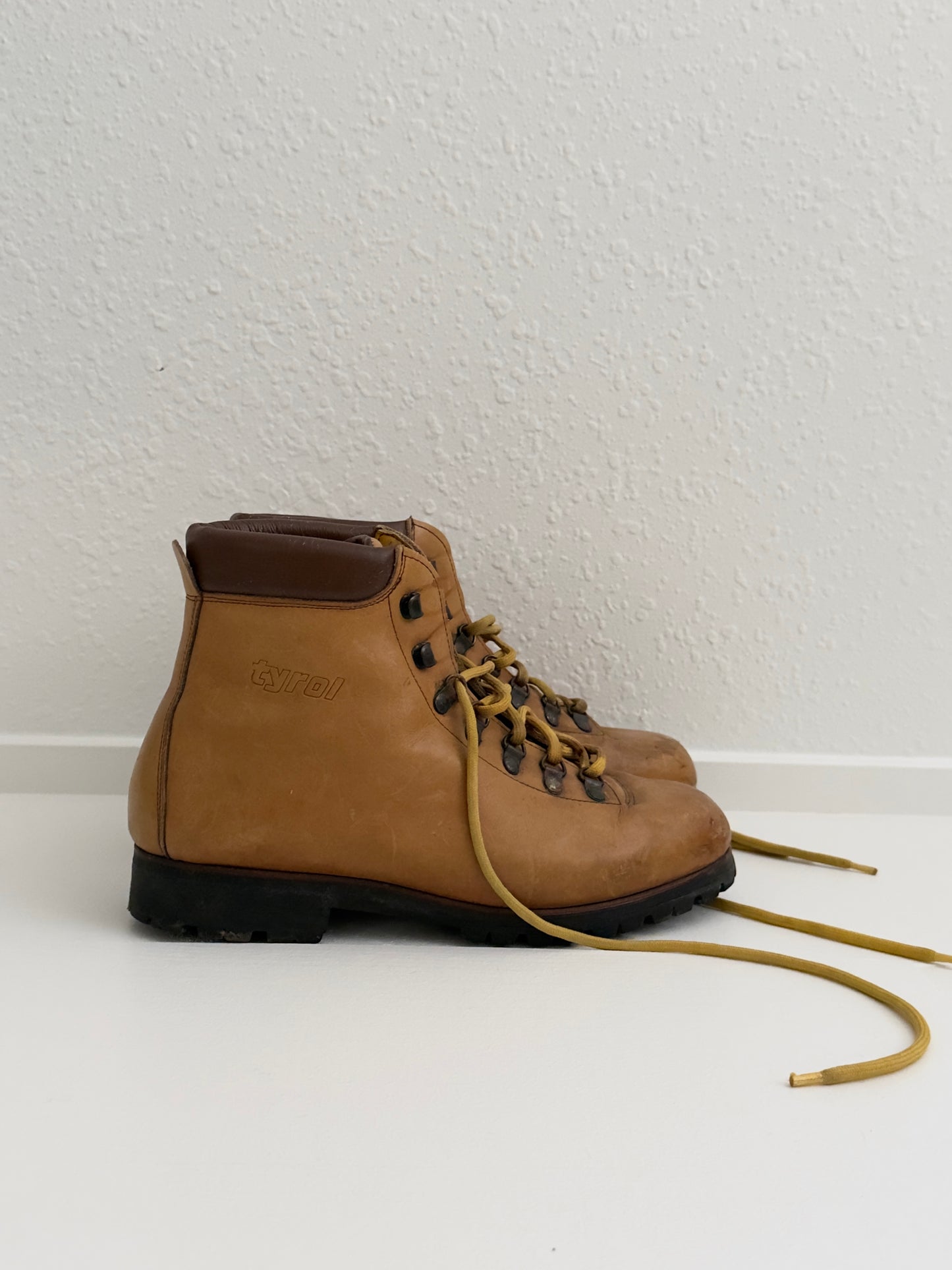 70s Italian Hiking Boot, US 9