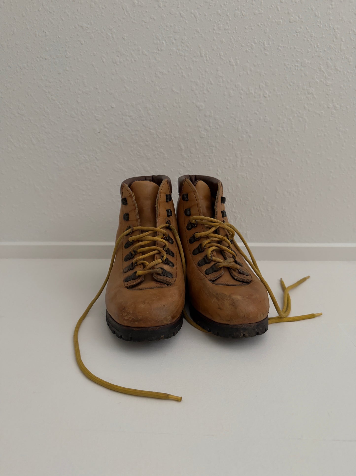 70s Italian Hiking Boot, US 9
