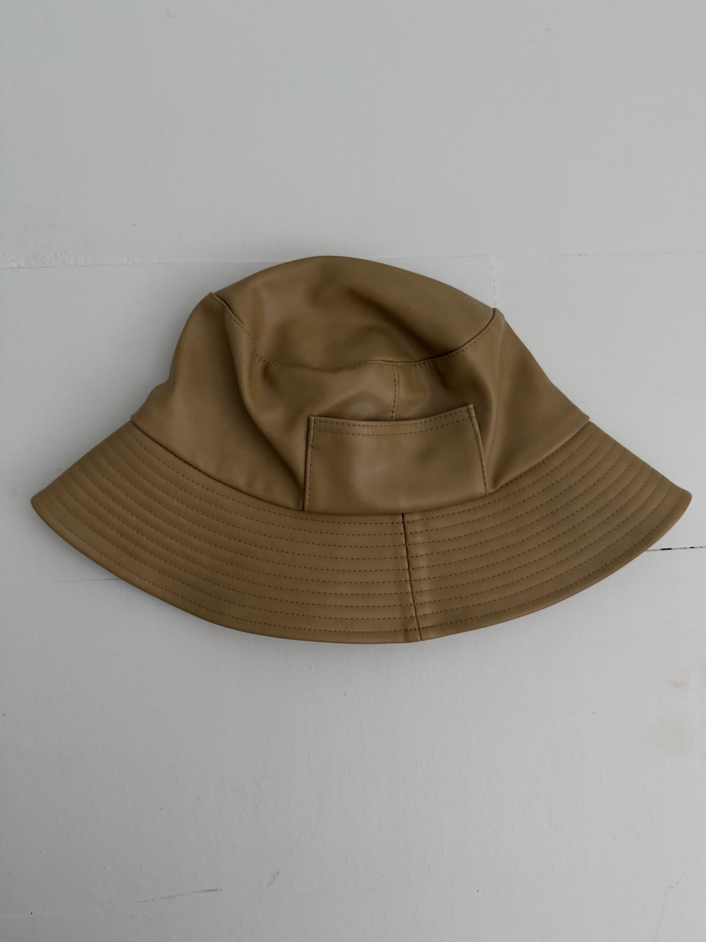 Lack of Color Aus Hat