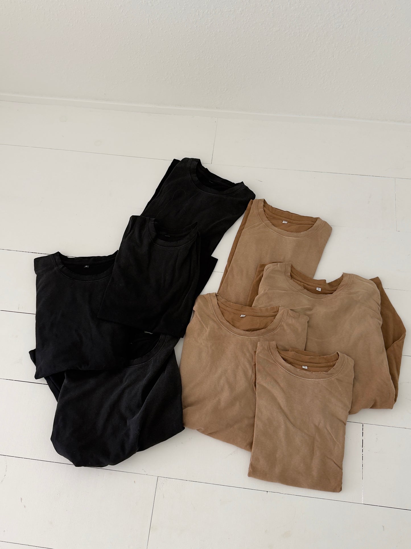 Bohème Tee Sample Lot (range of sizes)