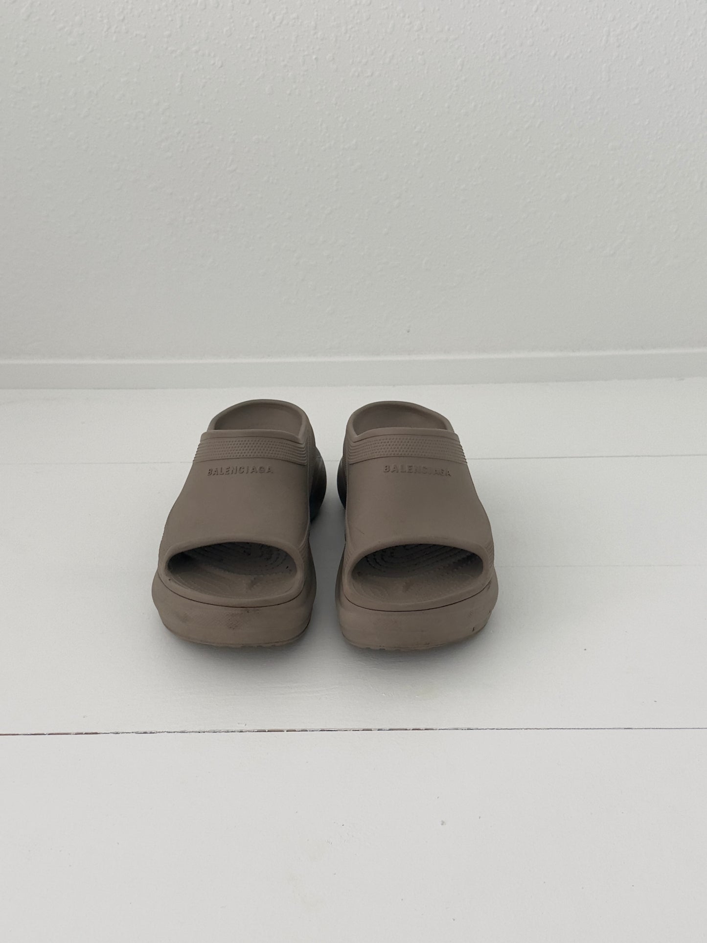 Balenciaga Crocs, Size 9